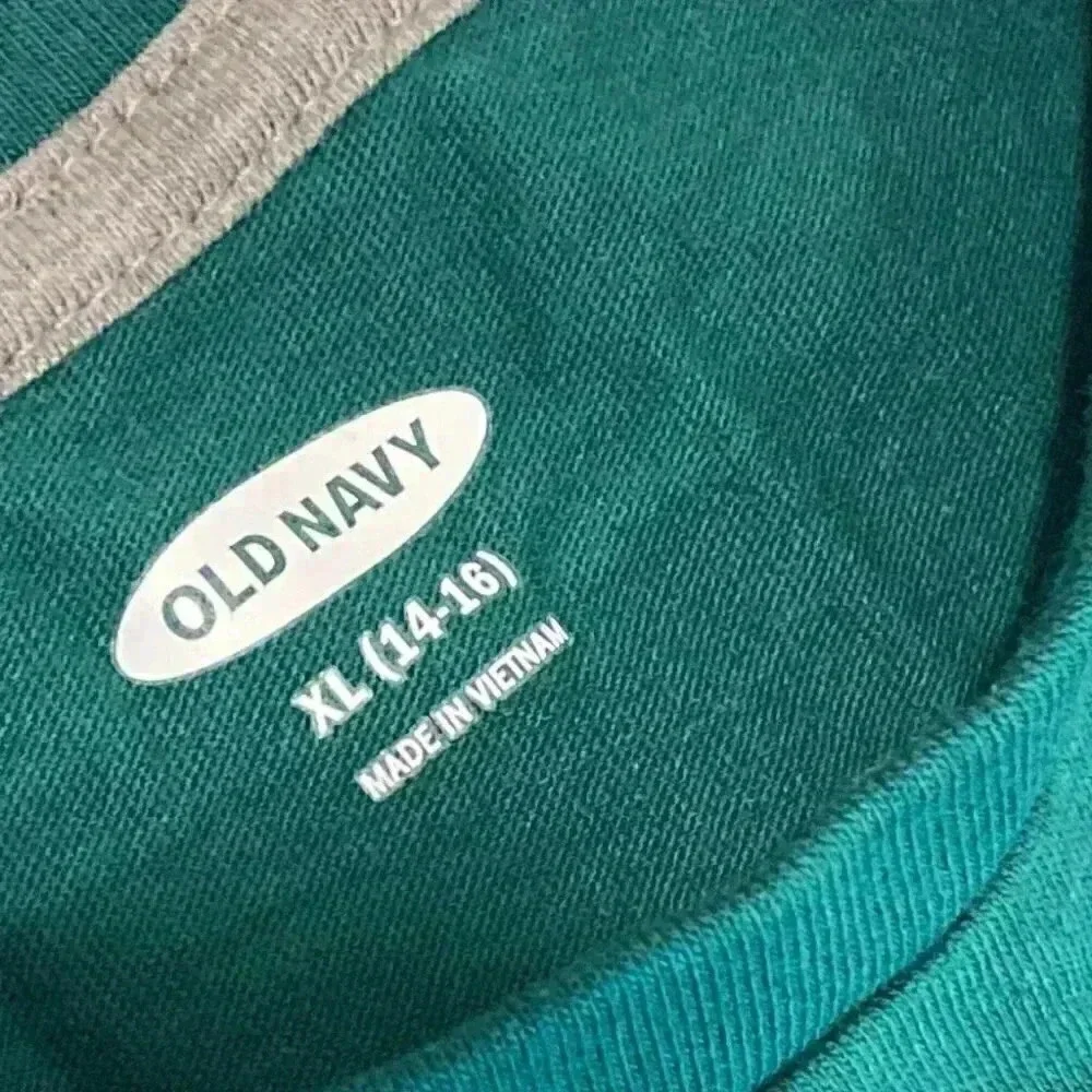 Old Navy T-shirt